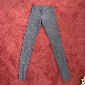 Never worn lululemon leggings